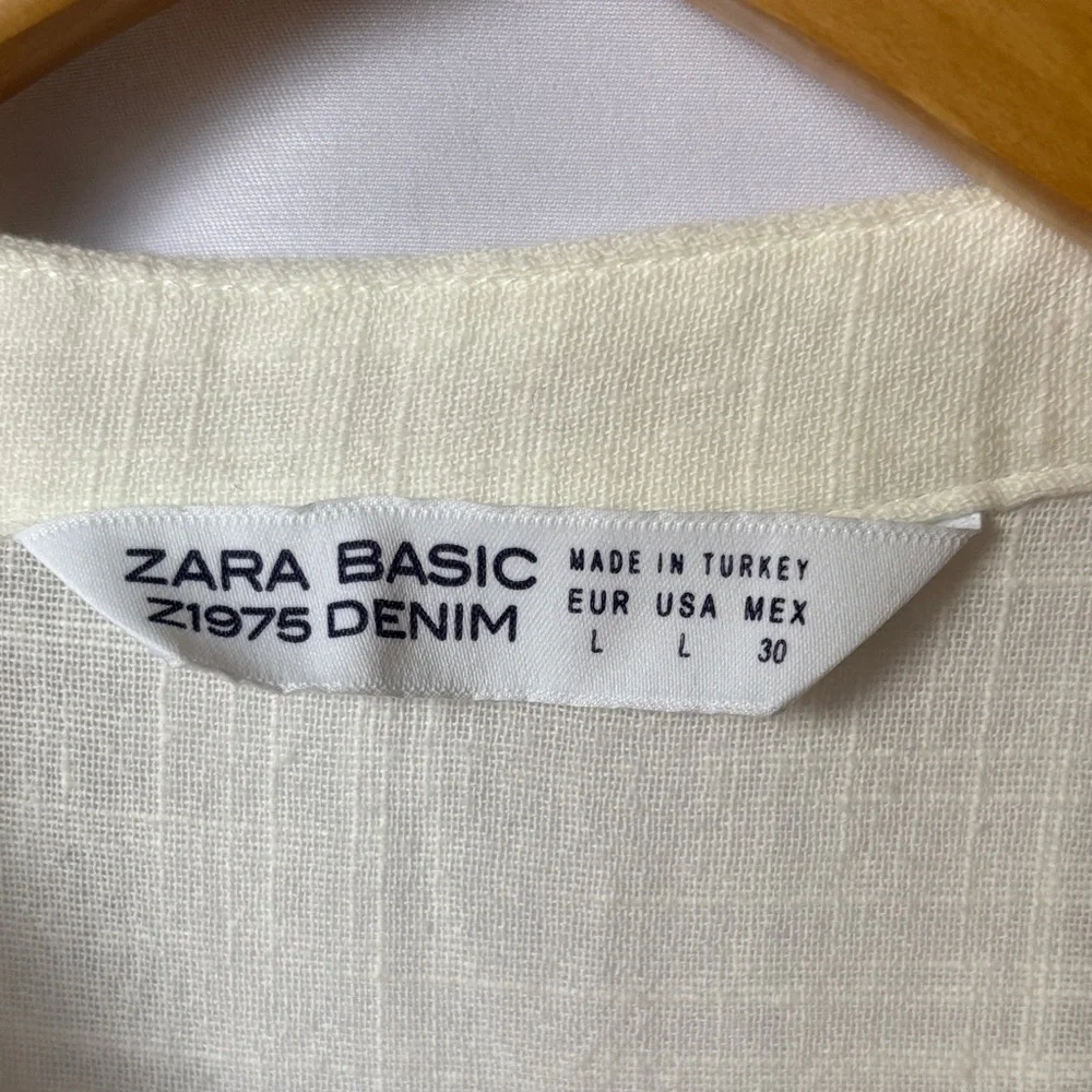 Zara Basic Z1975 Denim White 100% Cotton Button High Low 3/4 Sleeve frayed L EUC - Picture 2 of 12